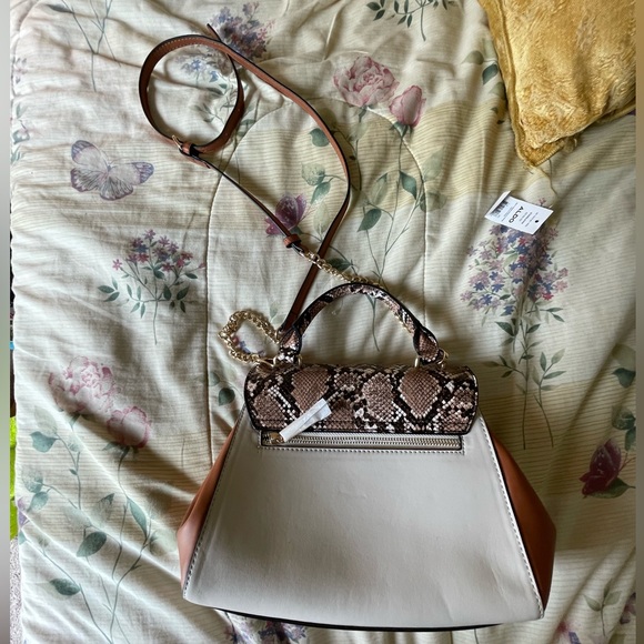 NWT Snakeskin Aldo Bag with detachable crossbody strap - Picture 3 of 4